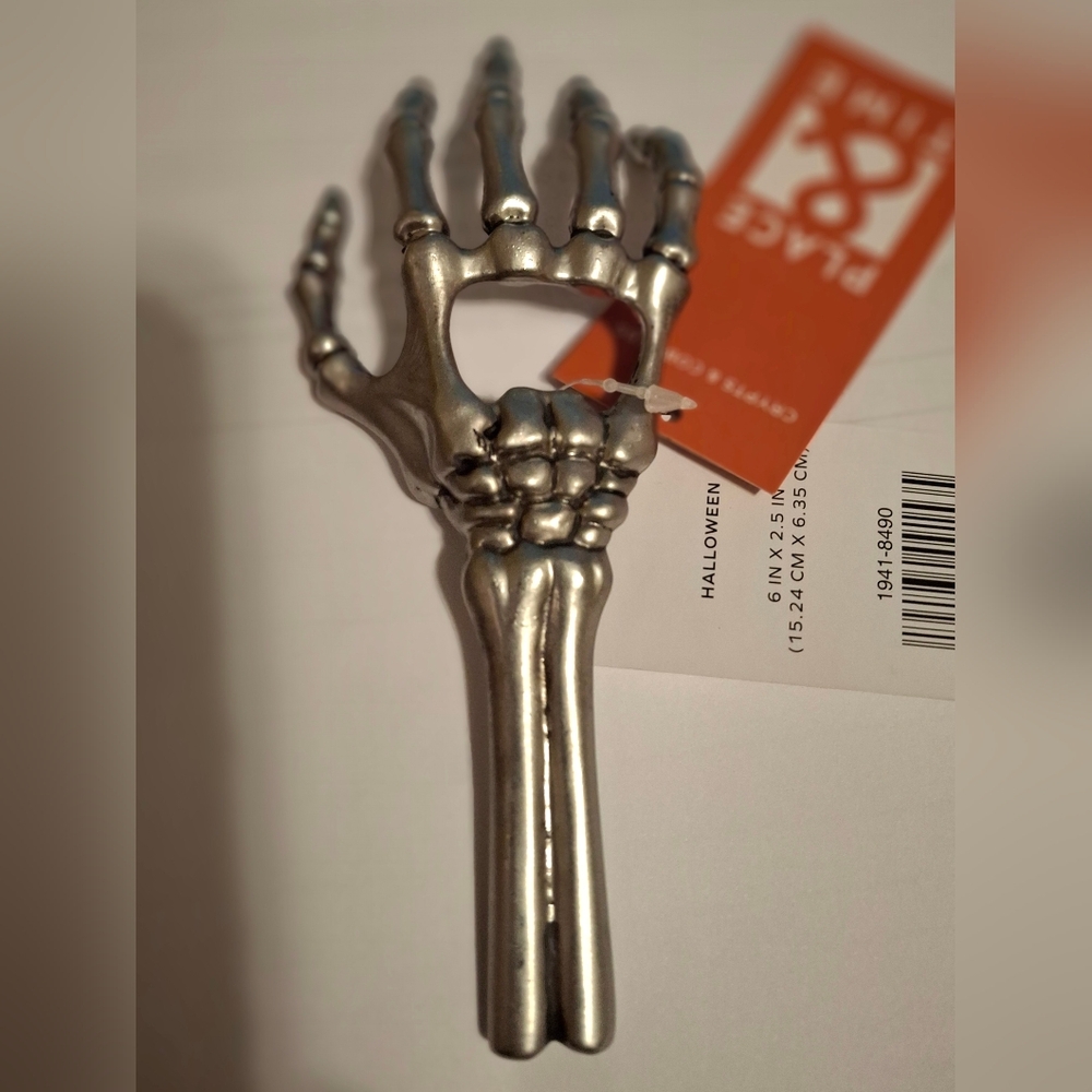 Metal Skeketon Hand bottle opener